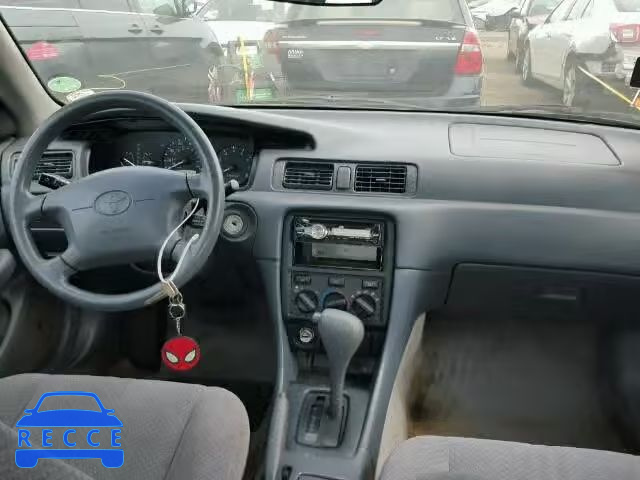 2001 TOYOTA CAMRY LE/X 4T1BF22K31U958105 image 8