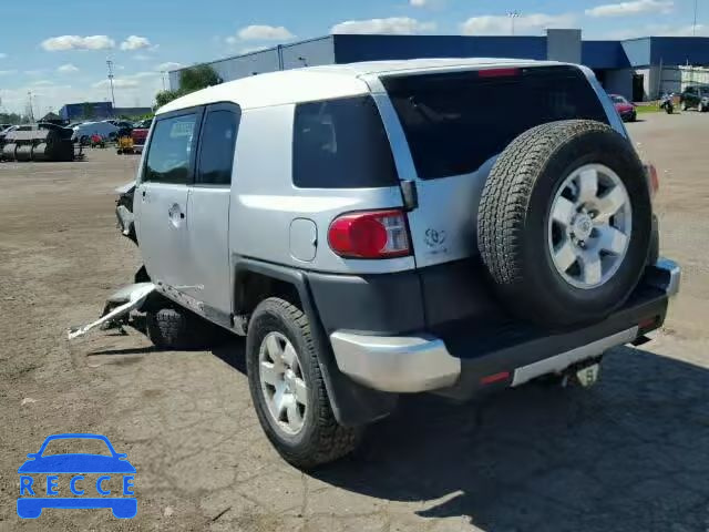 2007 TOYOTA FJ CRUISER JTEBU11F270044318 image 2