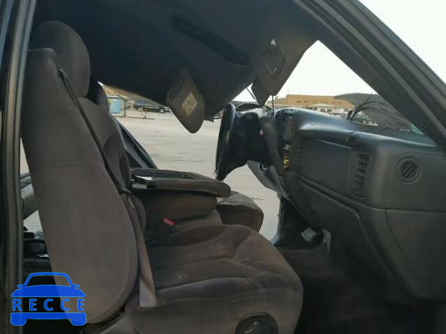 2002 GMC SIERRA C15 2GTEC19V021370759 image 4