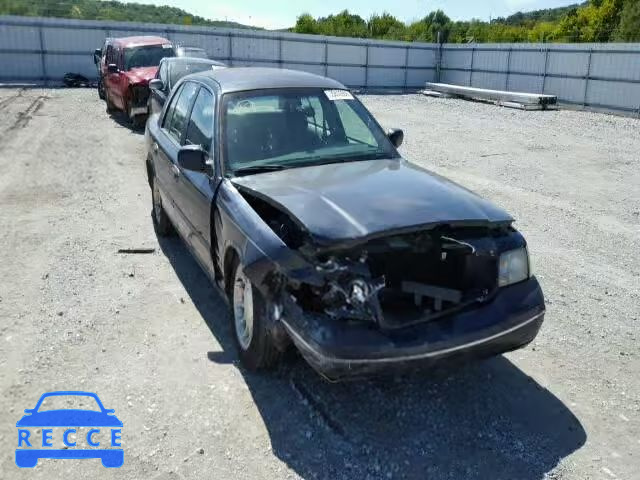 1999 FORD CROWN VICT 2FAFP74W3XX145550 Bild 0