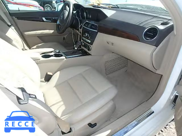 2014 MERCEDES-BENZ C250 WDDGF4HB3EA953142 зображення 4