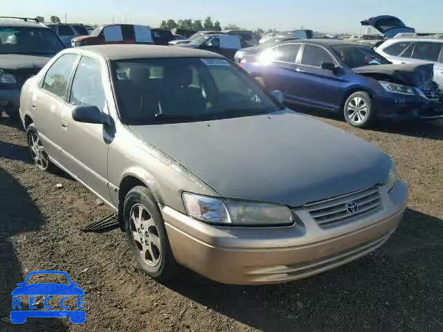 1999 TOYOTA CAMRY LE/X JT2BF28K6X0213935 Bild 0