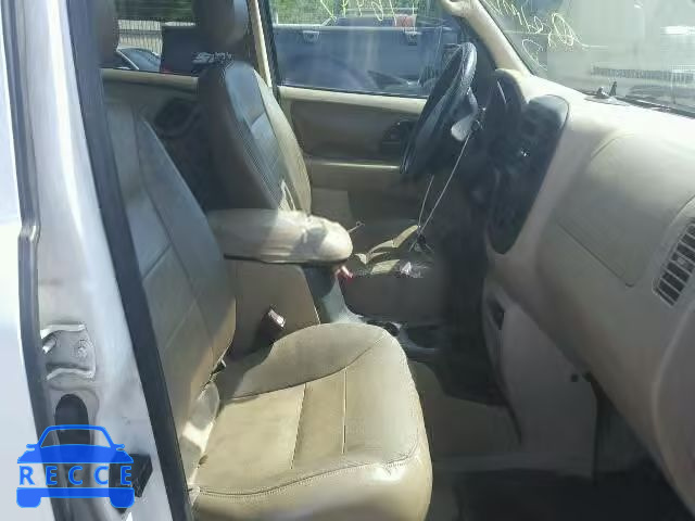 2004 FORD ESCAPE XLT 1FMCU03164KA44953 image 4