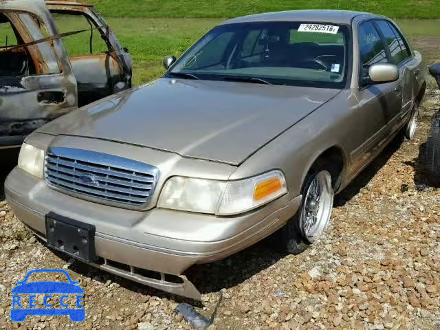 2000 FORD CROWN VICT 2FAFP74W8YX177136 image 1