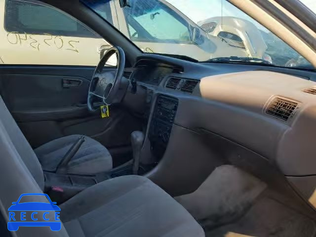 2000 TOYOTA CAMRY CE/L 4T1BG22K5YU649209 зображення 4