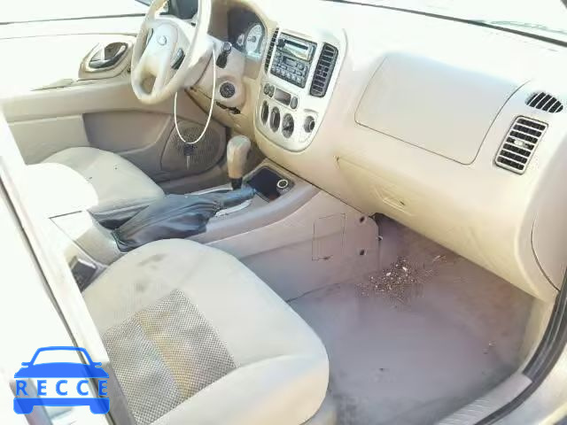 2005 FORD ESCAPE XLT 1FMCU93175KB37485 image 4