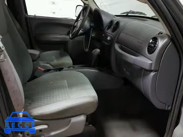 2005 JEEP LIBERTY SP 1J4GK48K15W500771 image 4