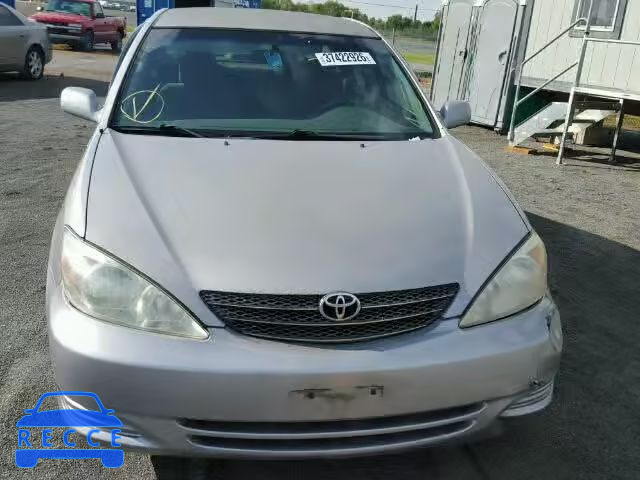 2004 TOYOTA CAMRY LE/X 4T1BE32KX4U373924 image 9