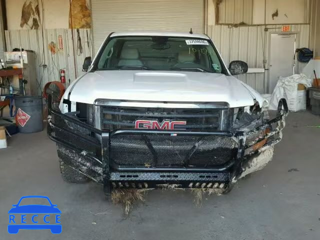 2011 GMC SIERRA K15 1GTR2VE36BZ372958 image 9