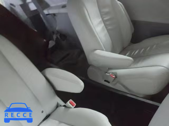 2014 TOYOTA SIENNA XLE 5TDYK3DC5ES475070 image 5