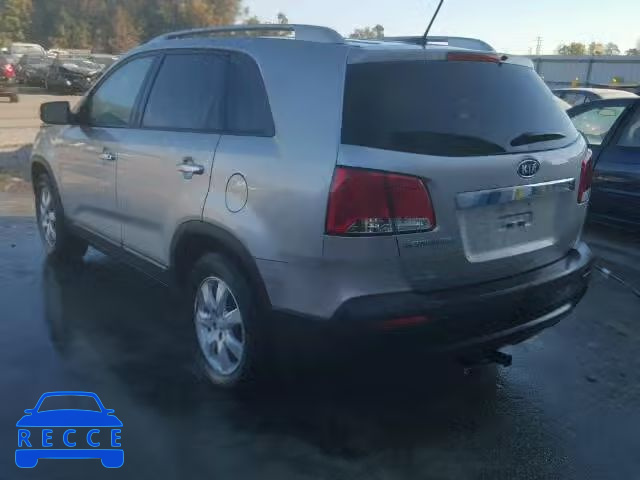 2013 KIA SORENTO LX 5XYKT4A25DG351641 image 2