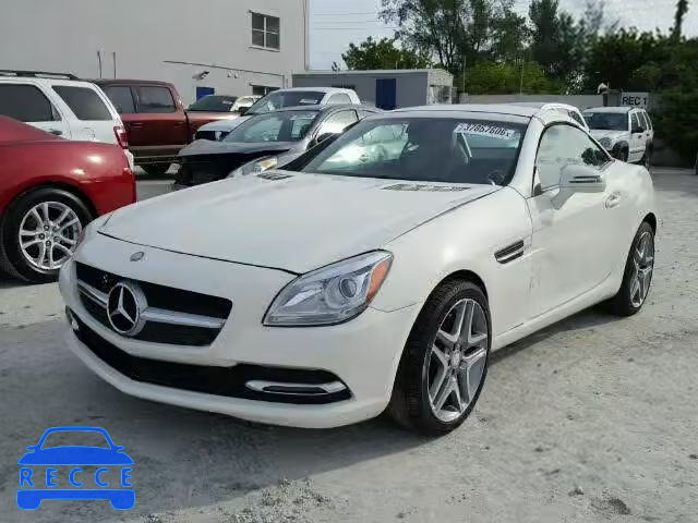 2013 MERCEDES-BENZ SLK250 WDDPK4HA2DF057693 Bild 1