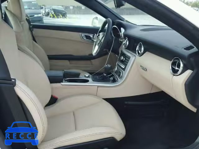 2013 MERCEDES-BENZ SLK250 WDDPK4HA2DF057693 Bild 4