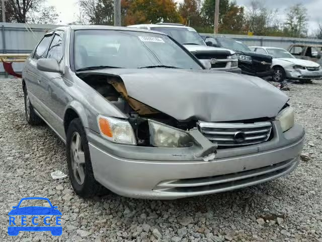 2001 TOYOTA CAMRY CE/L JT2BG22KX10586554 image 0