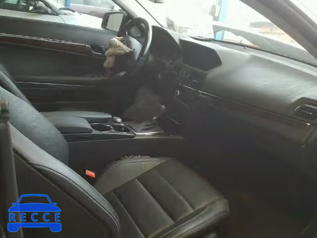 2011 MERCEDES-BENZ E550 WDDKJ7CB5BF071342 зображення 4