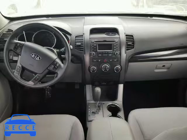 2013 KIA SORENTO LX 5XYKT3A13DG387538 image 9