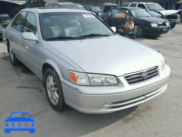 2001 TOYOTA CAMRY LE/X 4T1BF28K51U965189 image 0
