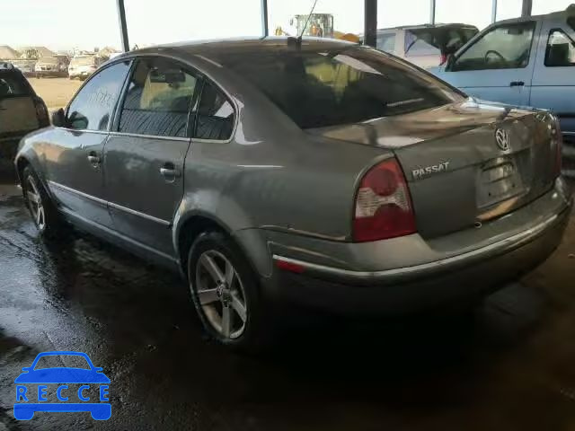 2004 VOLKSWAGEN PASSAT GLX WVWRH63B64P090297 зображення 2