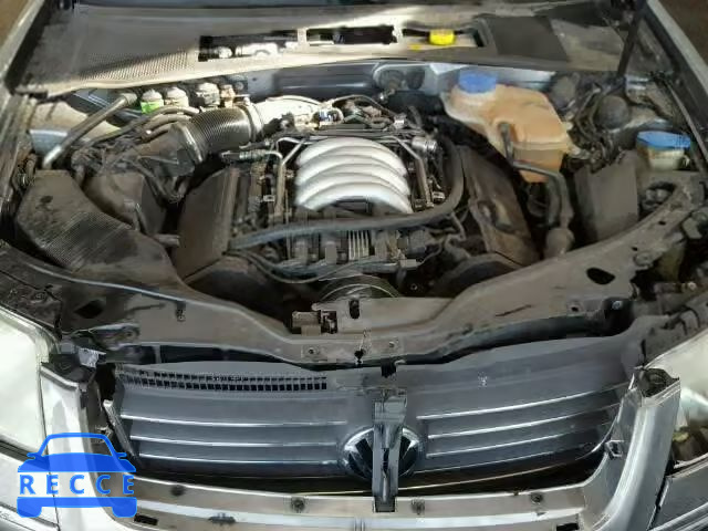 2004 VOLKSWAGEN PASSAT GLX WVWRH63B64P090297 image 6