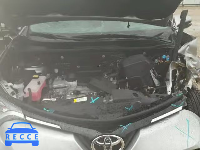 2016 TOYOTA RAV4 XLE 2T3WFREV7GW296383 image 6