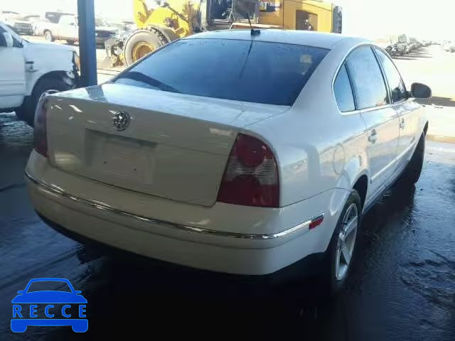 2004 VOLKSWAGEN PASSAT GLX WVWRH63B54P241145 зображення 3