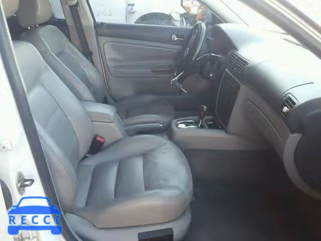 2004 VOLKSWAGEN PASSAT GLX WVWRH63B54P241145 зображення 4