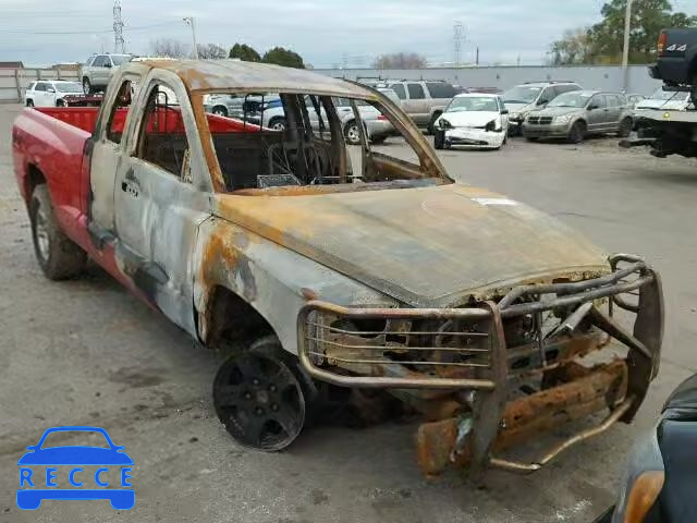 2005 DODGE DAKOTA SLT 1D7HW42N95S236083 image 0