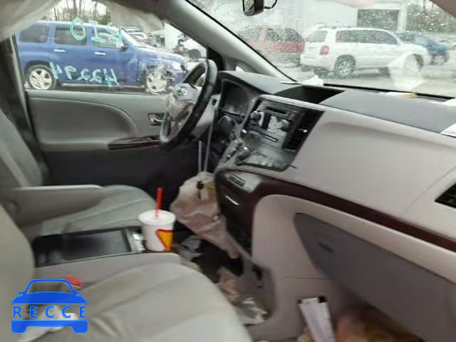 2012 TOYOTA SIENNA XLE 5TDYK3DC0CS238483 зображення 4