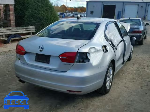2011 VOLKSWAGEN JETTA SE 3VWDZ7AJ4BM103832 Bild 3