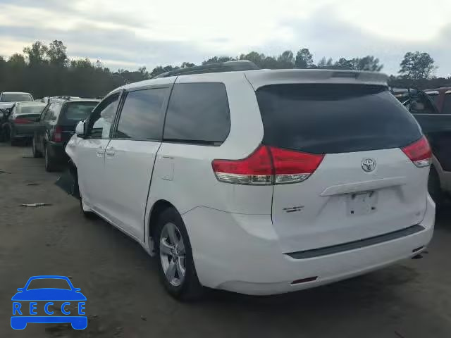 2012 TOYOTA SIENNA LE 5TDKK3DC7CS231231 image 2