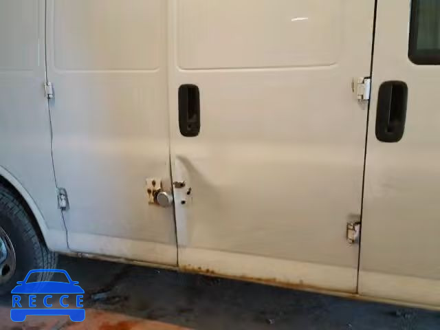2004 CHEVROLET EXPRESS G2 1GCGG25V441164989 image 9