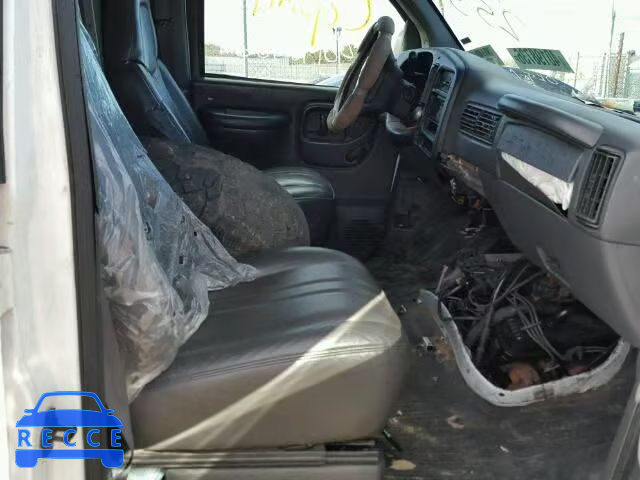 2001 CHEVROLET EXPRESS G2 1GCFG25M311127365 image 4