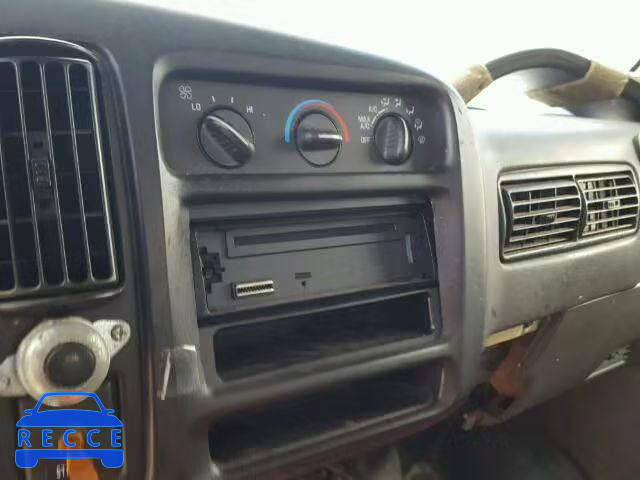 2001 CHEVROLET EXPRESS G2 1GCFG25M311127365 image 8