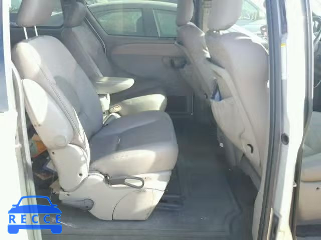 2003 CHRYSLER Town and Country 2C8GP64L13R308322 image 5