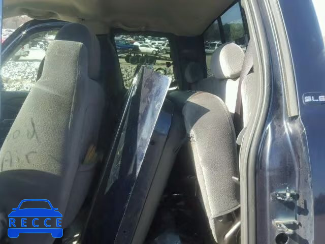 2005 GMC SIERRA K15 1GTEK19B85E106054 image 5