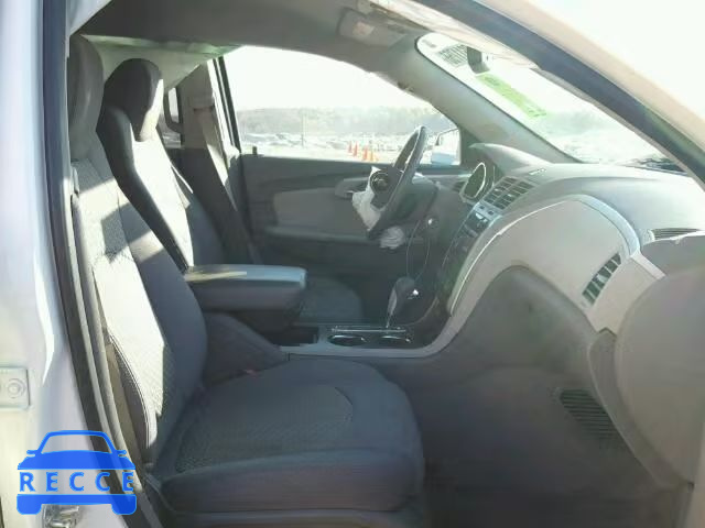 2011 CHEVROLET TRAVERSE L 1GNKRGED2BJ387139 image 4