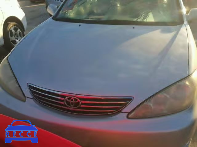 2005 TOYOTA CAMRY LE/X 4T1BE32K45U992665 Bild 9