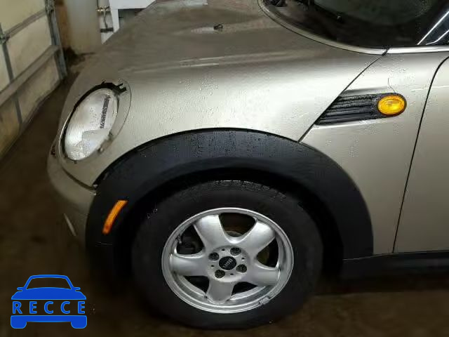 2009 MINI COOPER CLU WMWML33539TX33685 Bild 8