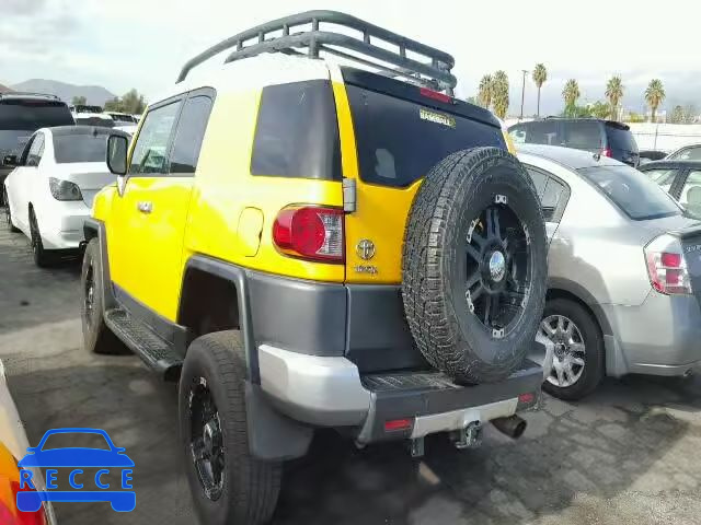 2007 TOYOTA FJ CRUISER JTEBU11F570004993 image 2