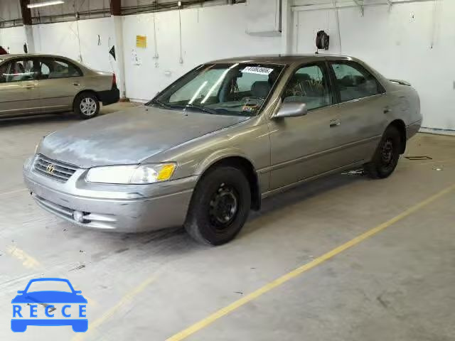 1997 TOYOTA CAMRY LE/X JT2BG22K9V0080610 image 1