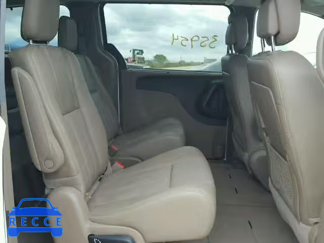 2014 CHRYSLER Town and Country 2C4RC1BG8ER234432 зображення 5