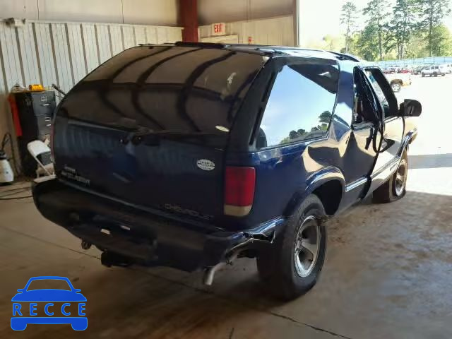 2000 CHEVROLET BLAZER 1GNCS18W5YK300890 Bild 3