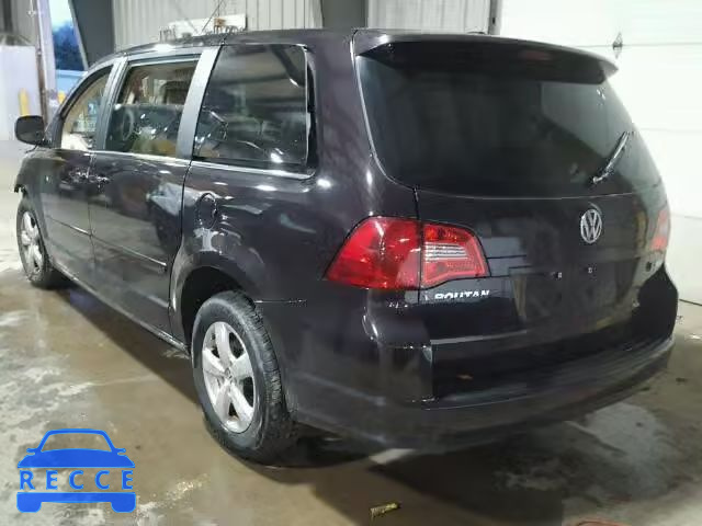 2010 VOLKSWAGEN ROUTAN SEL 2V4RW5DXXAR296135 зображення 2