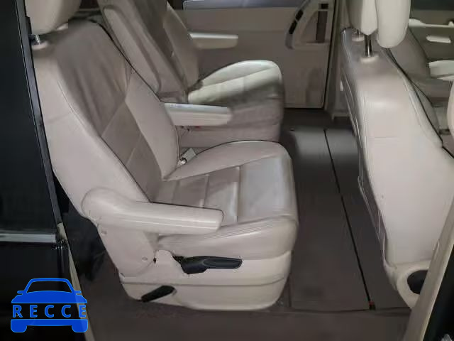 2010 VOLKSWAGEN ROUTAN SEL 2V4RW5DXXAR296135 image 5