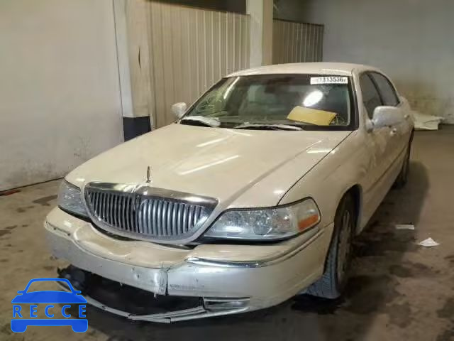 2003 LINCOLN TOWN CAR C 1LNHM83W43Y630451 Bild 1