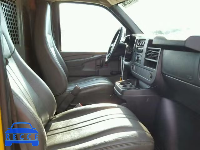 2010 GMC SAVANA G35 1GT2GUBA3A1901442 image 4