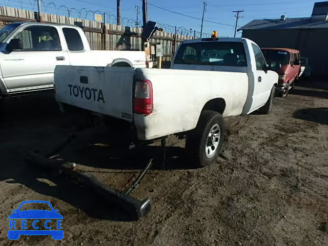 2004 CHEVROLET SILVERADO 1GCEC14XX4Z266069 Bild 3