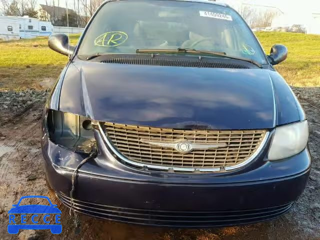 2004 CHRYSLER Town and Country 2C8GP44R64R605452 image 8