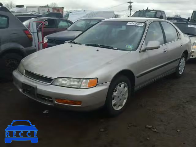 1997 HONDA ACCORD LX/ 1HGCD5637VA233795 image 1