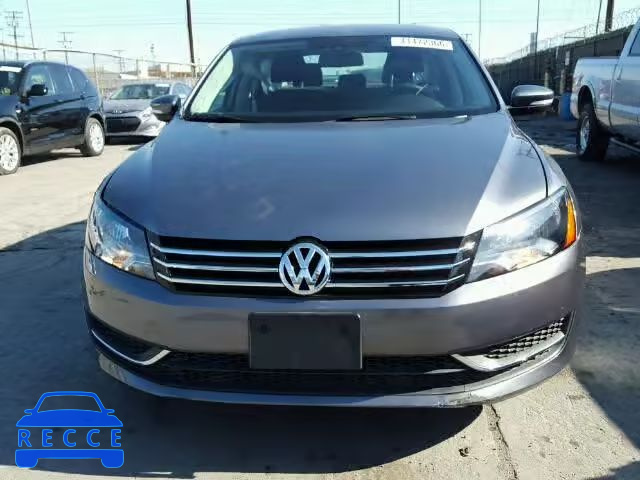 2015 VOLKSWAGEN PASSAT S 1VWAT7A33FC024598 image 9